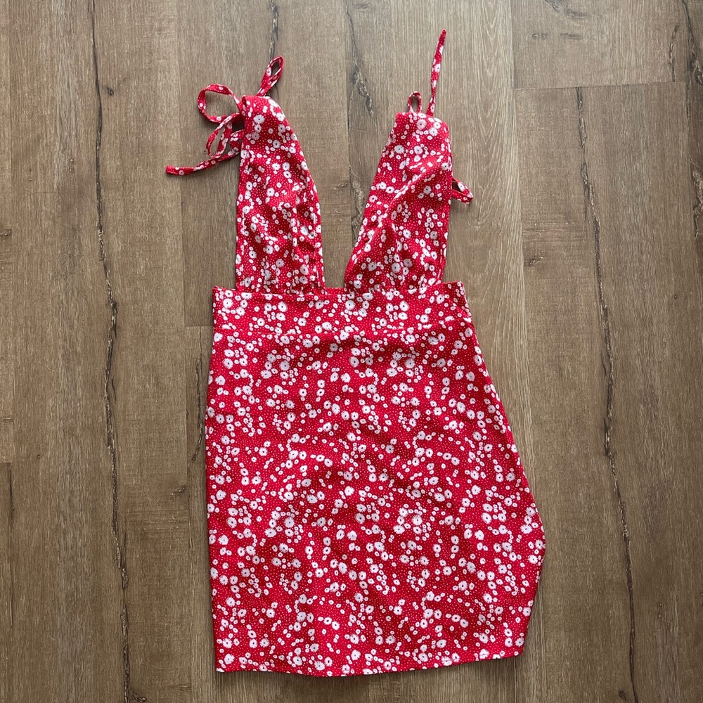Red Floral Mini